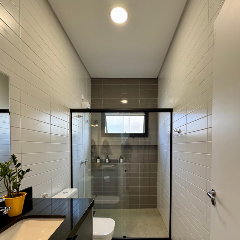 026fe2e9-c203-41c0-a1b5-d438342ef6d3