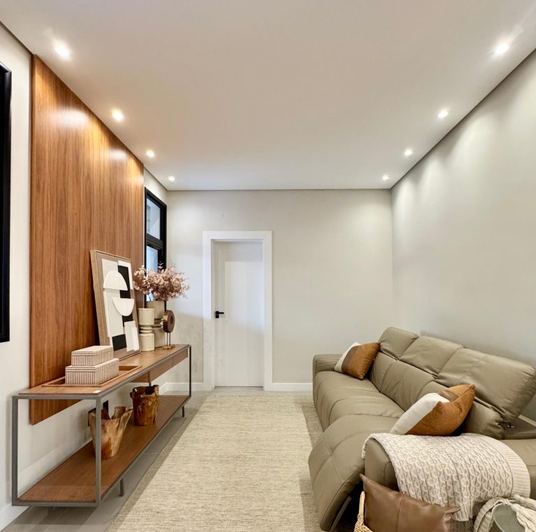 7ab46730-5742-4100-a428-e0d7fb5521e9