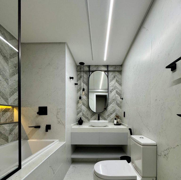 8e205b5c-c4f2-4aa6-b4d4-5e35de7e8b9e