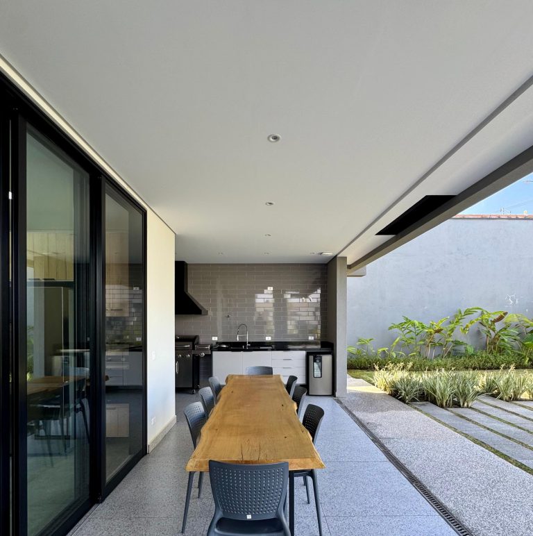 efcf32c2-1f40-4d12-a98d-5820ba71b036