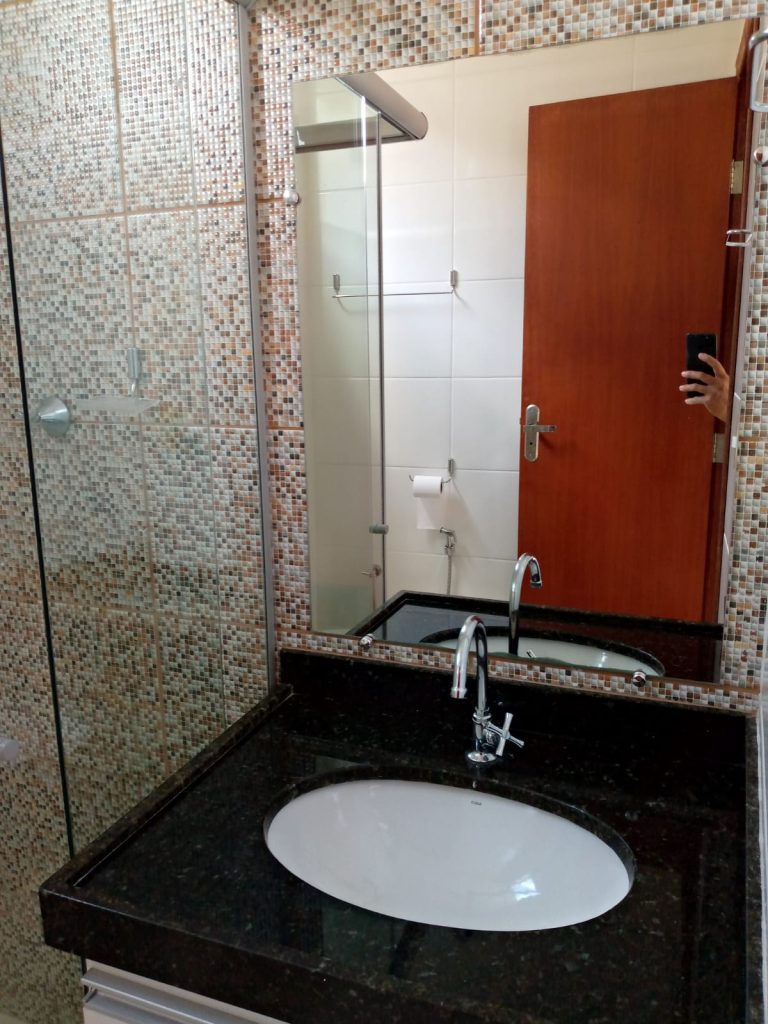 apartamento-venda-banheiro