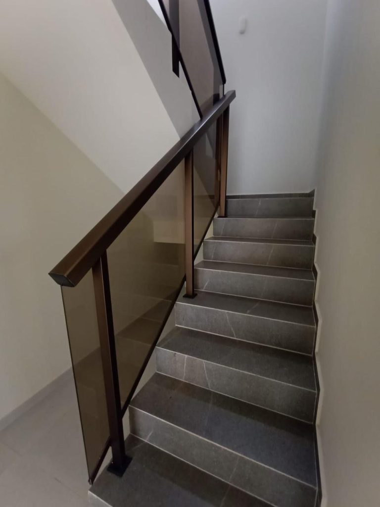 c97b9d6b-830f-468d-b144-ce9e6365b5d0-1_all_82094