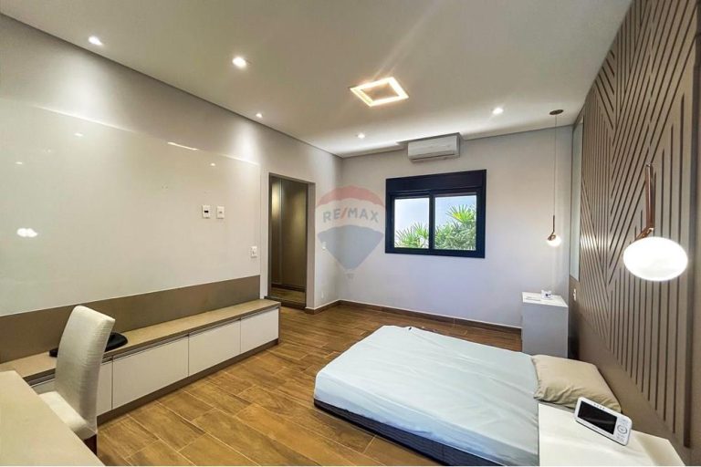 L_5f4121d3-3455-4d92-b3f0-2a4cdf15f888