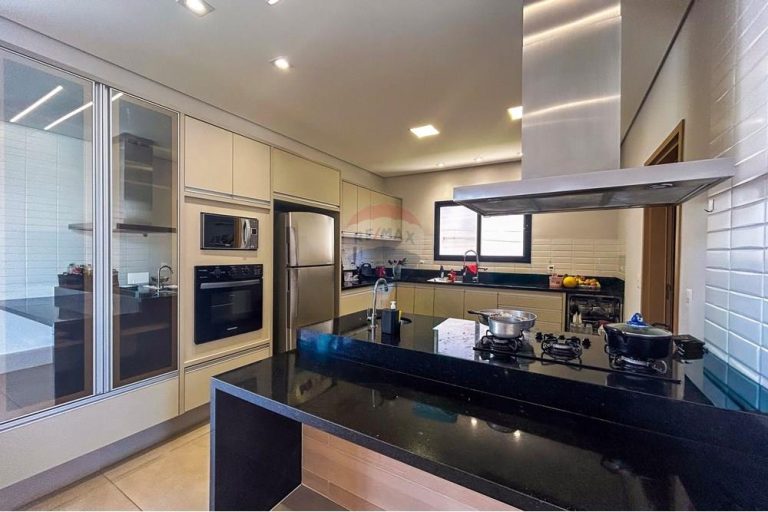 L_fd039667-0542-4410-b865-4f0f6bcb9336