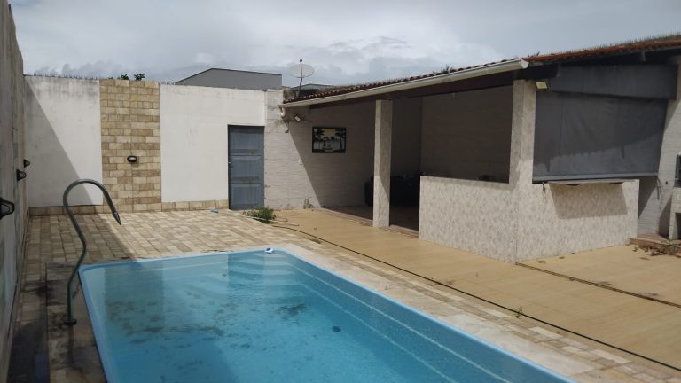 piscina-area-coberta